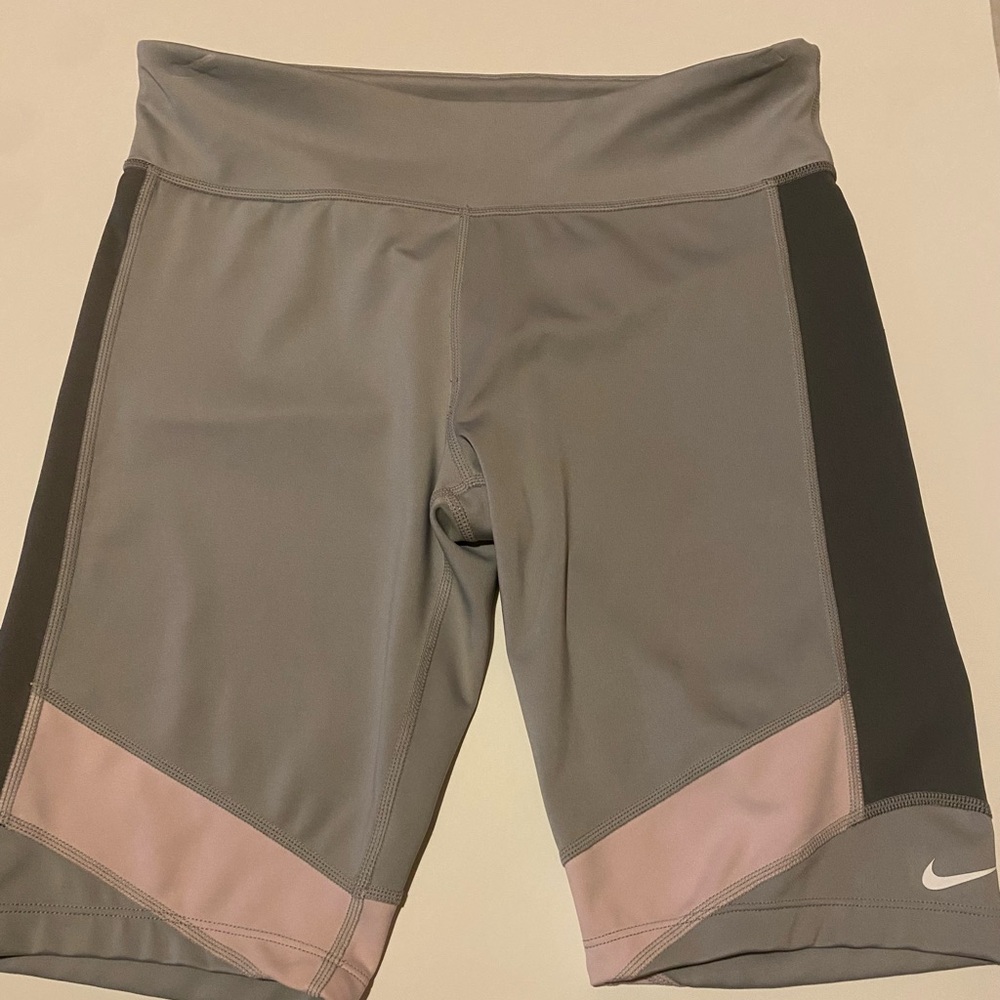 Girls Youth Nike Dri Fit Bike Shorts Size Large Color Grey And Pink